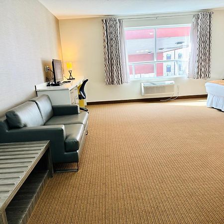 Southfort Inn Fort Saskatchewan Esterno foto