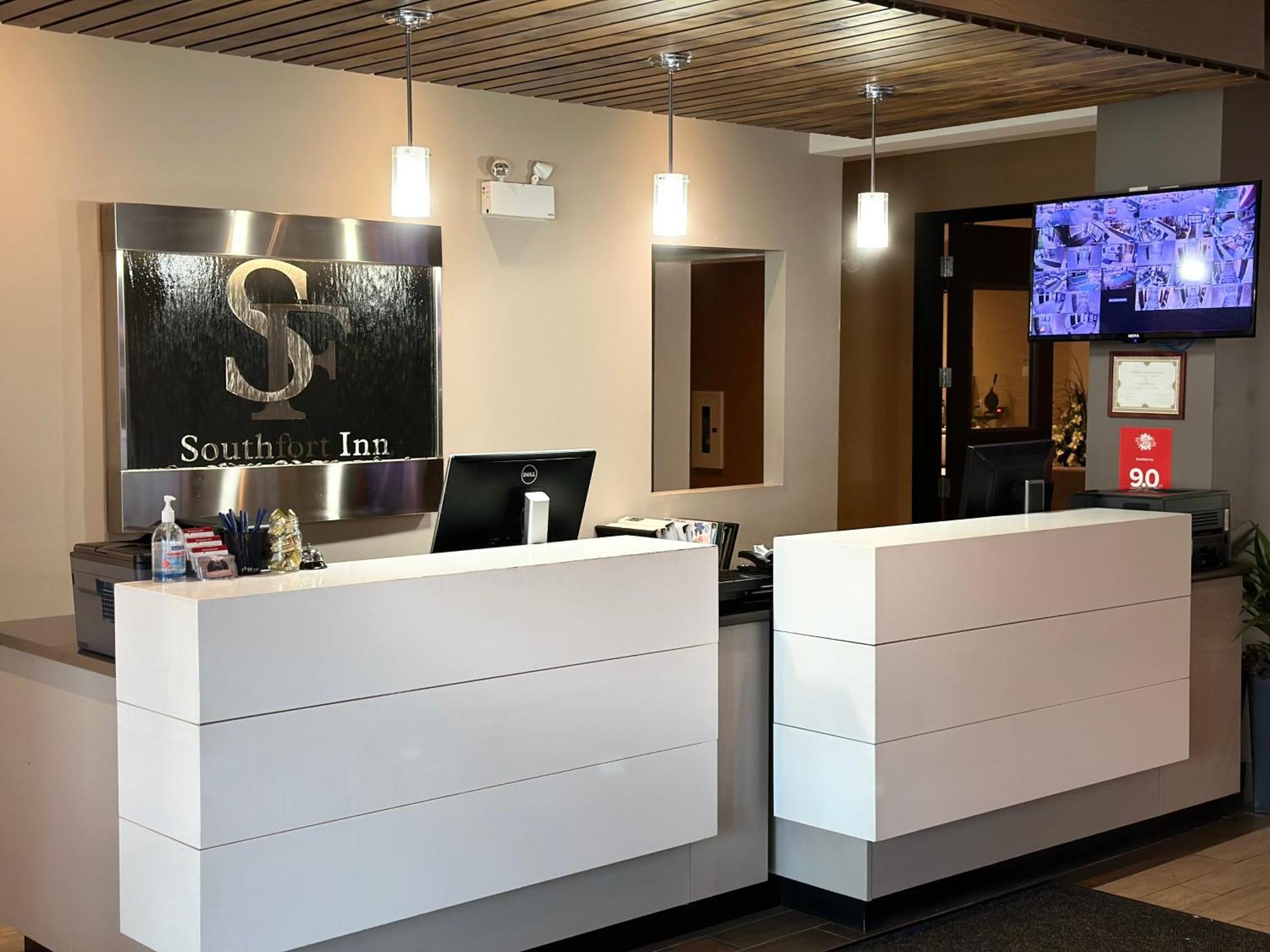 Southfort Inn Fort Saskatchewan Esterno foto