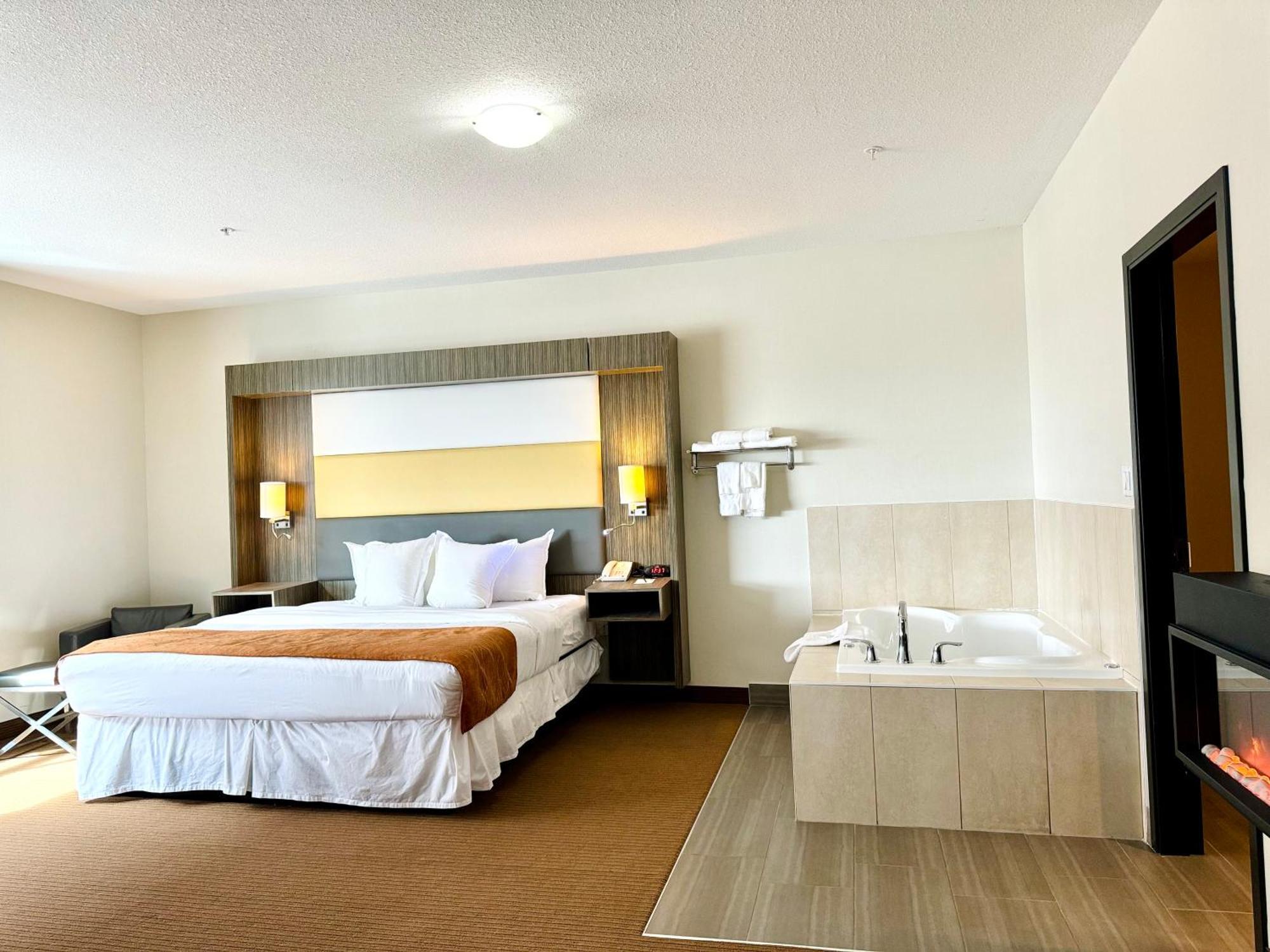 Southfort Inn Fort Saskatchewan Esterno foto